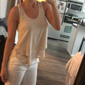Off white no sleeve blouse